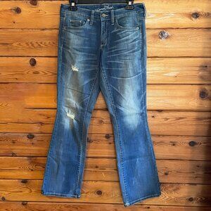 NWOT Universal Thread mid-rise skinny bootcut distressed jeans